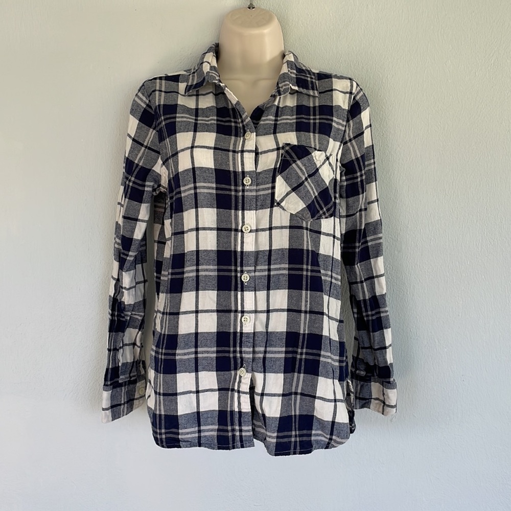 Old Navy blue white classic plaid flannel button down shirt size small - Picture 2 of 8